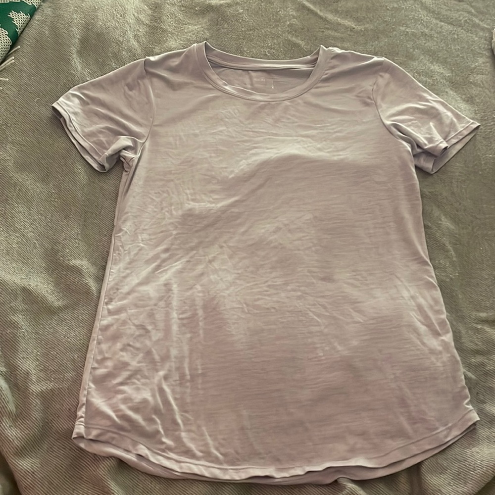 lilac purple athletic top